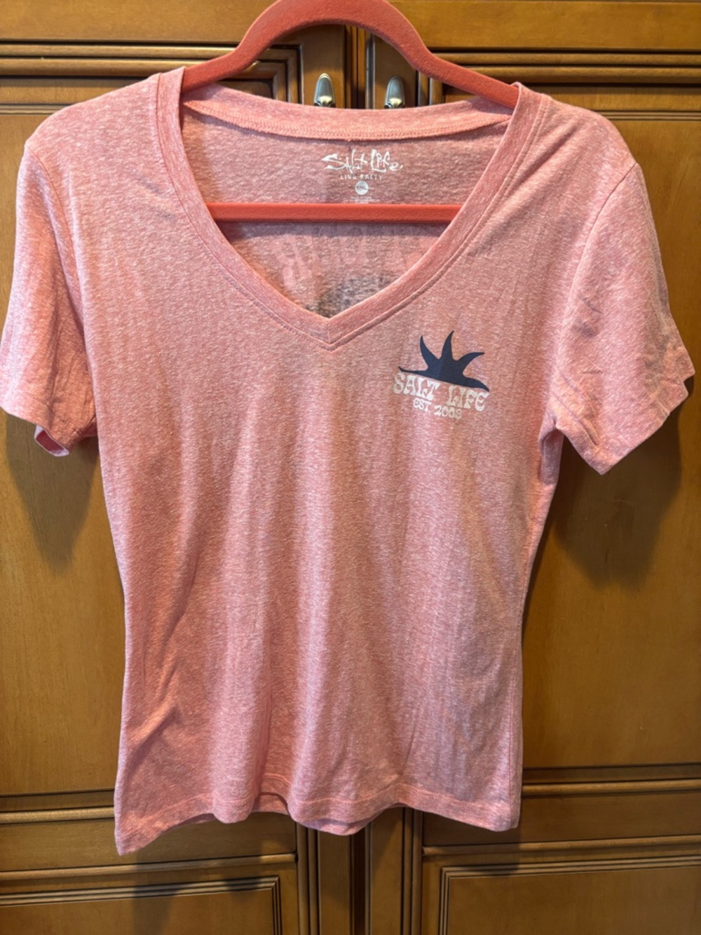 *NWT* Salt Life Light Heather Pink V-Neck Tee with Tag. Size: S